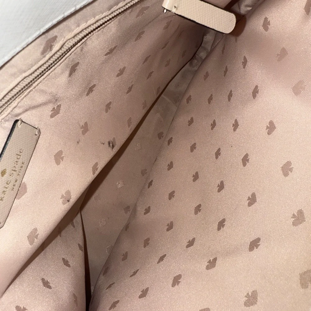 Kate Spade Cream and Black Tote - Picture 7 of 10